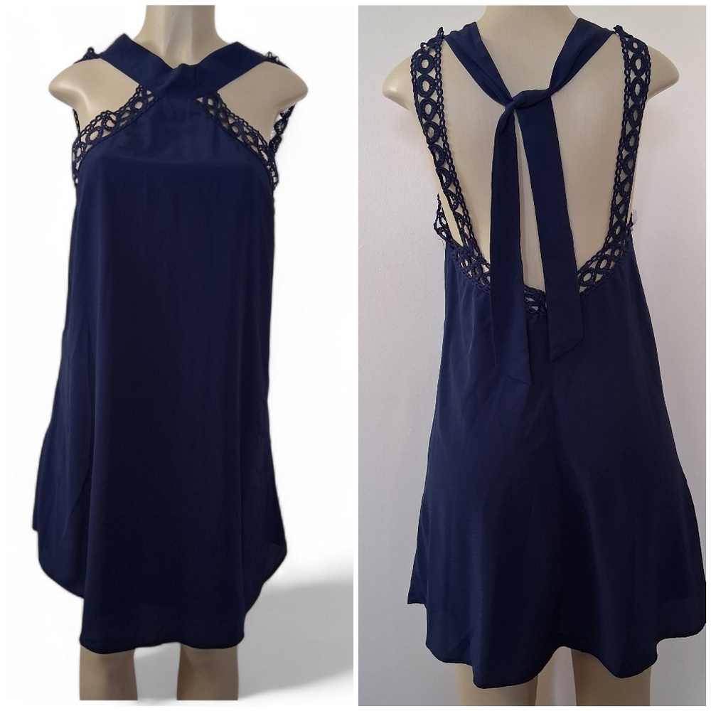 Lulu's | Navy Blue Lace Tie Back Shift Dress Medium Short Exposed Back